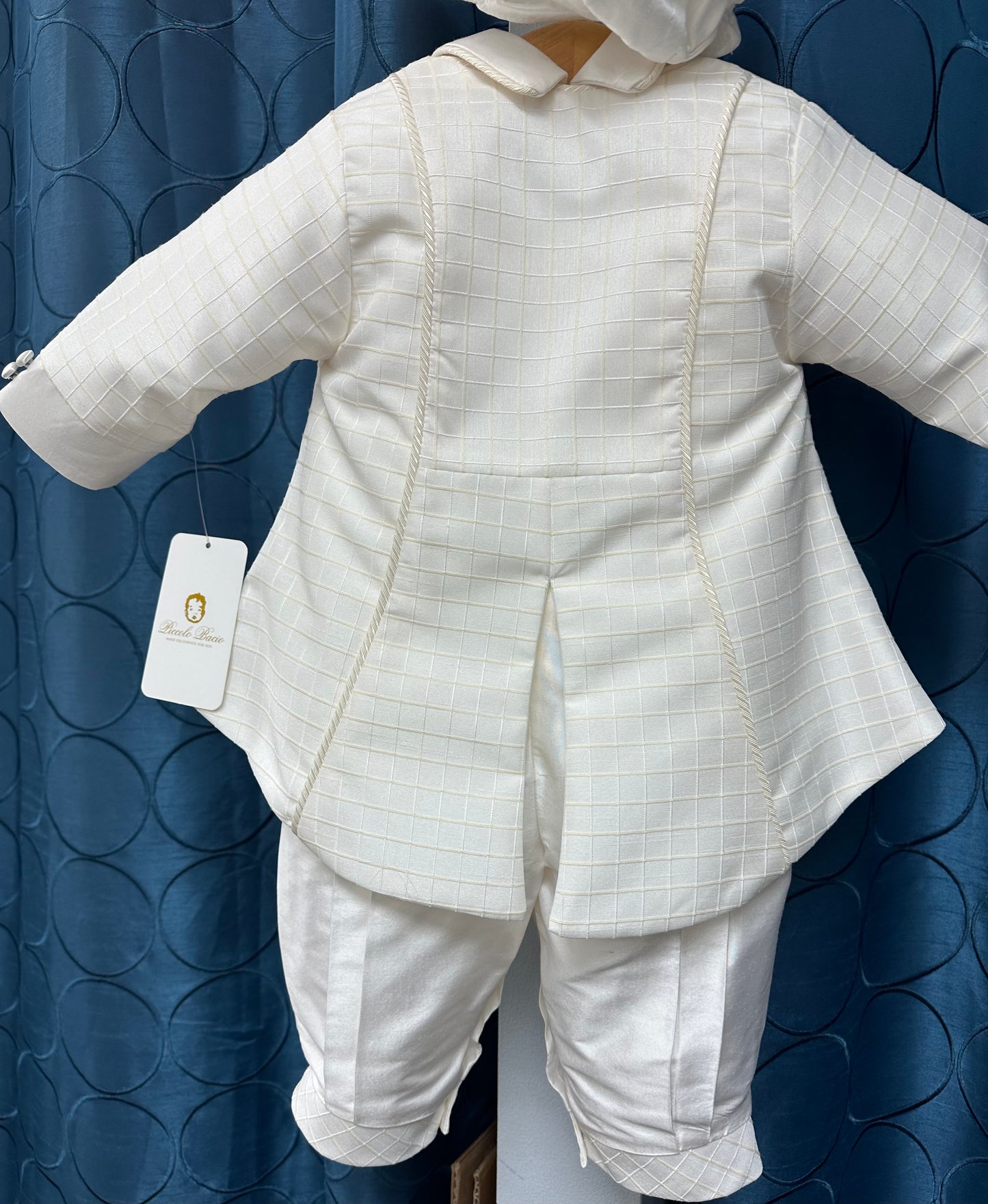 Faviano by Piccolo Bacio boys silk outfit